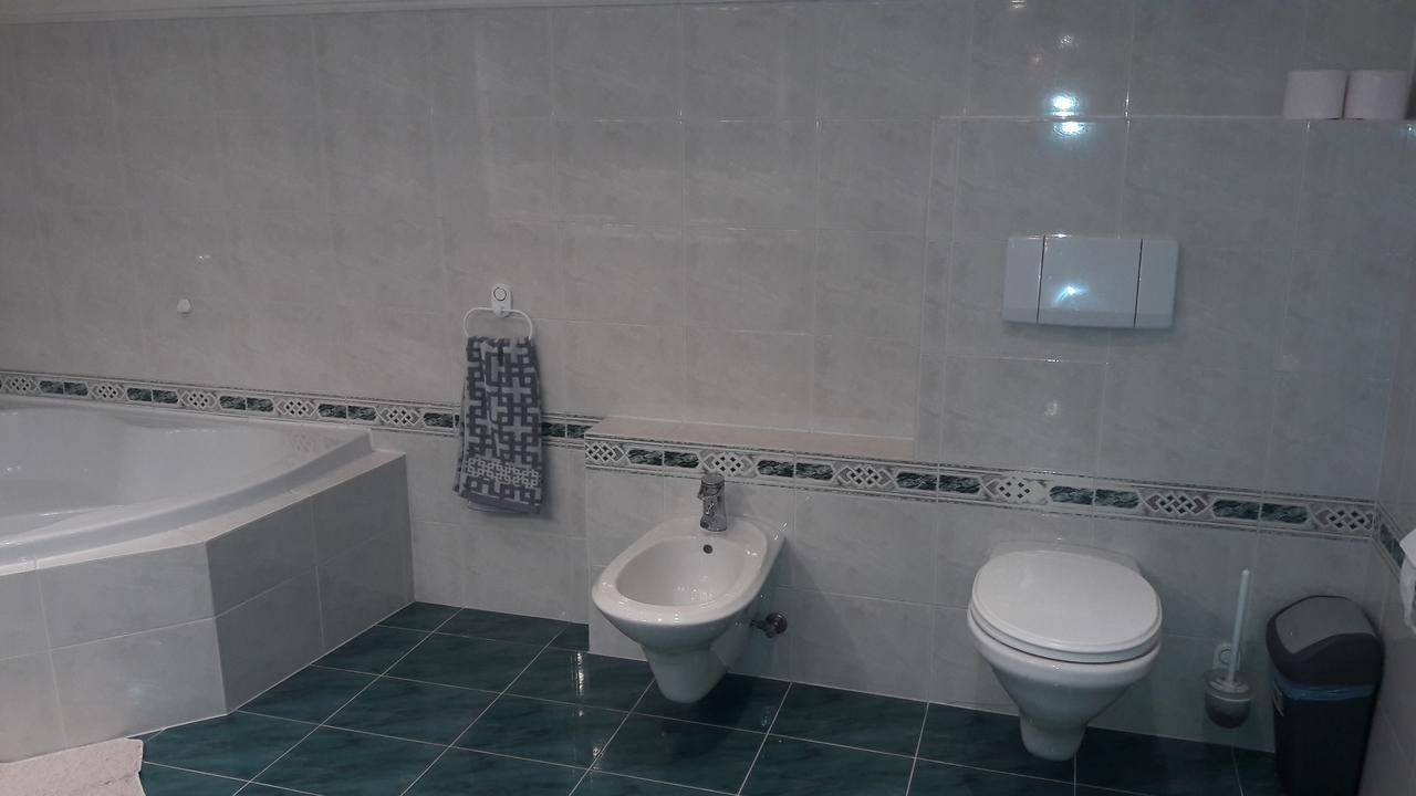 Pero Panzio Bed & Breakfast Дебрецен Екстериор снимка