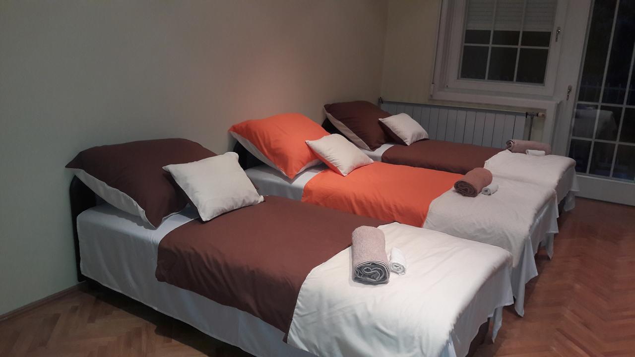 Pero Panzio Bed & Breakfast Дебрецен Екстериор снимка