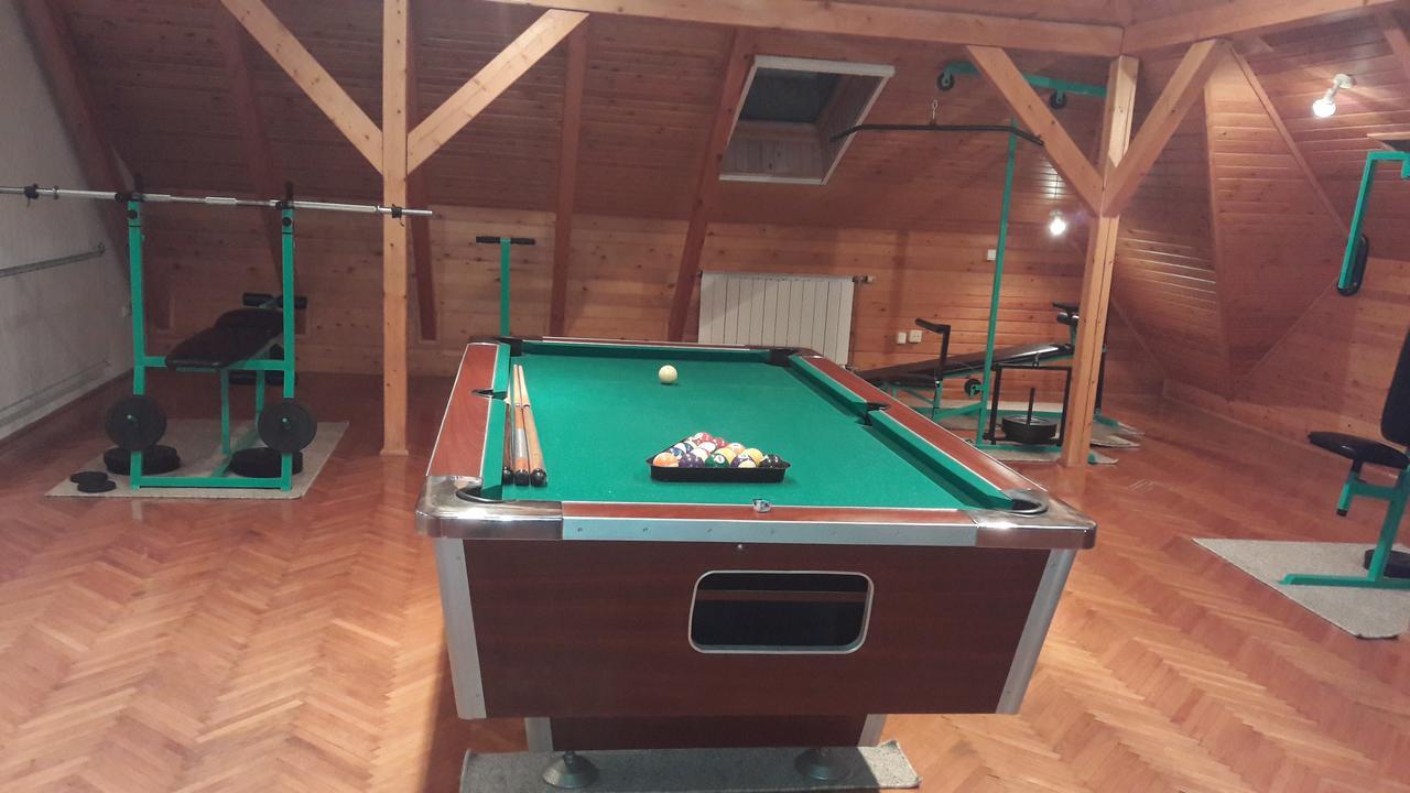 Pero Panzio Bed & Breakfast Дебрецен Екстериор снимка