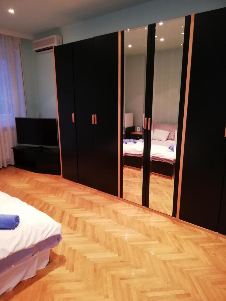 Pero Panzio Bed & Breakfast Дебрецен Екстериор снимка