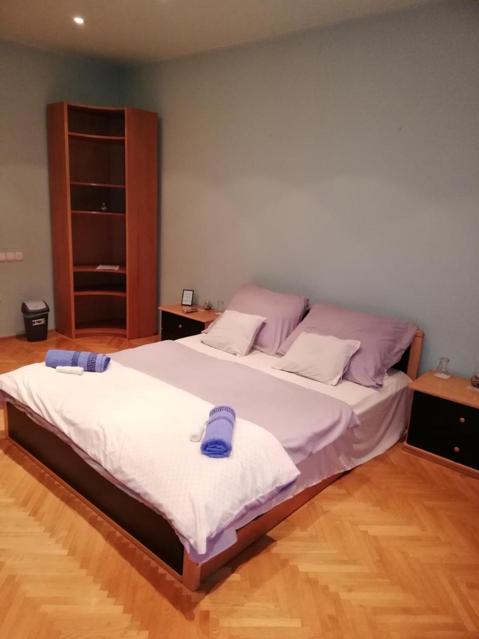 Pero Panzio Bed & Breakfast Дебрецен Екстериор снимка