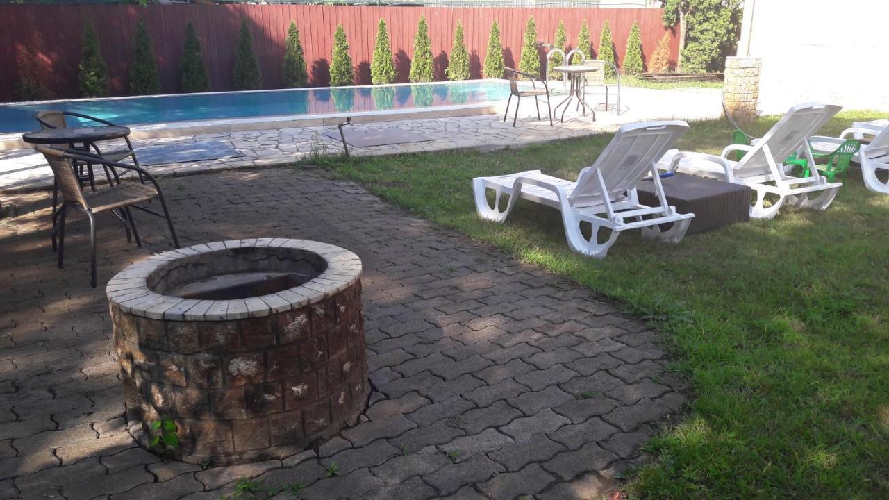 Pero Panzio Bed & Breakfast Дебрецен Екстериор снимка